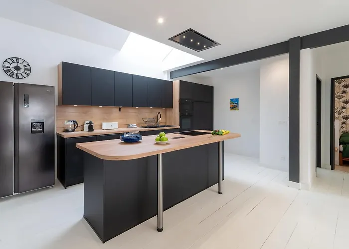 La Terrasse - Wifi - Parking - Gare Vakantiehuis