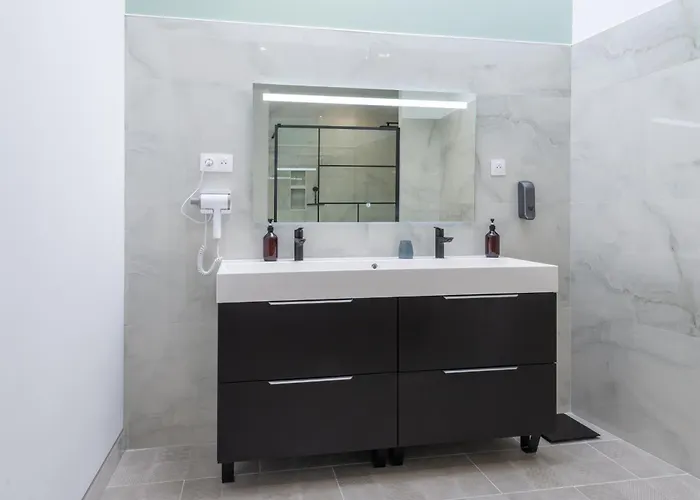 La Terrasse - Wifi - Parking - Clim Laval (Mayenne)