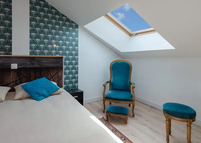 Vakantiehuis La Terrasse - Wifi - Parking - Gare Laval (Mayenne)